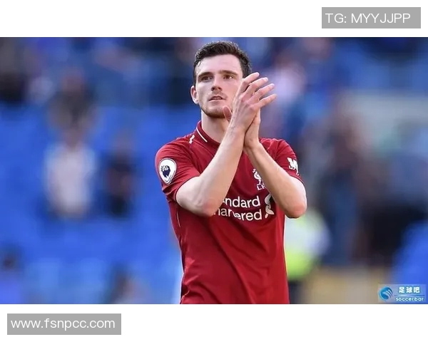 足球明星卡片正版欧冠收藏热潮引发球迷追捧与市场关注